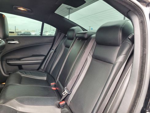 Used 2022 Dodge Charger SXT w/ Leather Interior Group RWD image 12
