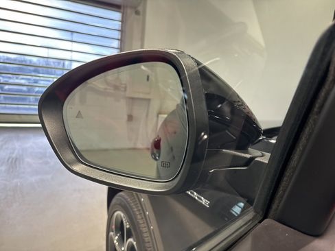 Used 2023 Alfa Romeo Stelvio Veloce image 17