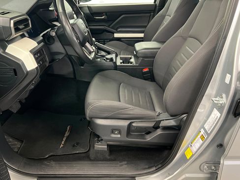 Used 2024 Toyota Tacoma TRD Off-Road image 18