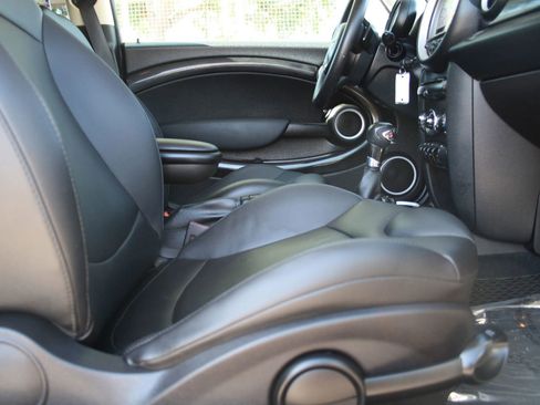 Used 2013 MINI Cooper Clubman S FWD image 8