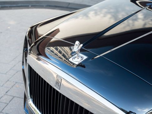 Certified 2023 Rolls-Royce Cullinan w/ Dark Exterior Package image 10