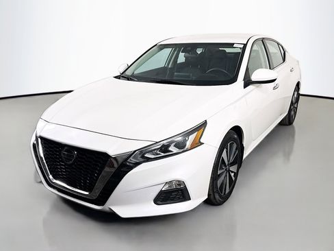 Used 2021 Nissan Altima 2.5 SV image 4