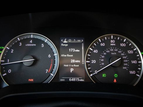Used 2019 Lexus RX 350 AWD w/ Navigation Package image 37