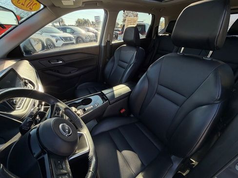 Certified 2023 Nissan Rogue SV w/ SV Premium B Package image 11