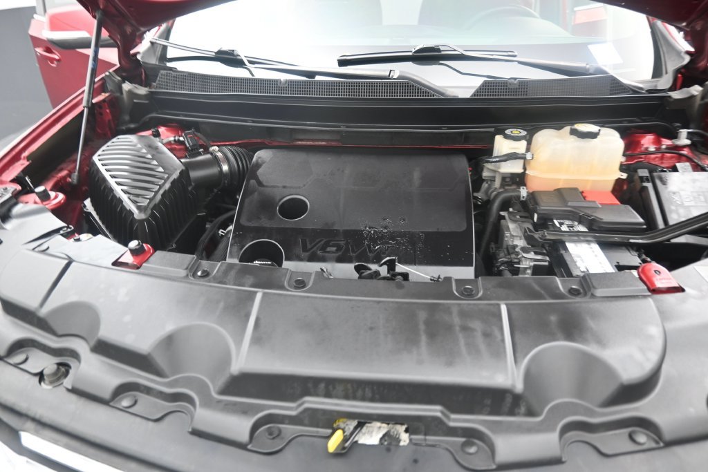 Used 2022 Chevrolet Traverse LT FWD image 17