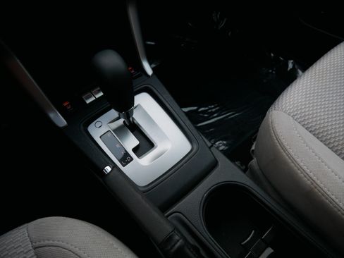 Used 2018 Subaru Forester 2.5i Premium w/ All-Weather Package image 24