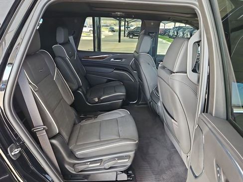 Certified 2024 Cadillac Escalade Premium Luxury w/ Performance Package image 27