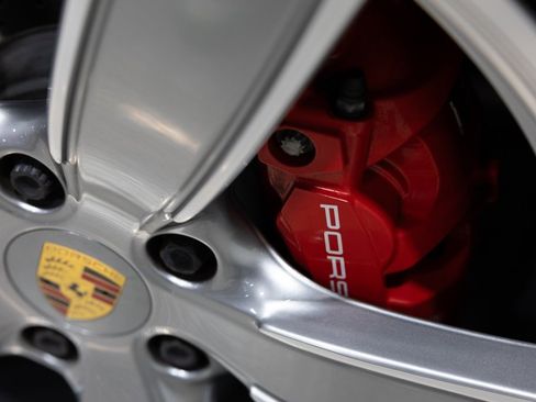 Used 2019 Porsche 718 Cayman S image 47