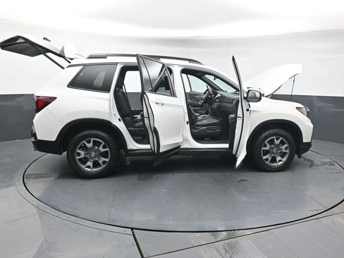 Certified 2023 Honda Passport TrailSport image 56