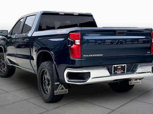 Used 2020 Chevrolet Silverado 1500 LT AWD/4WD image 12