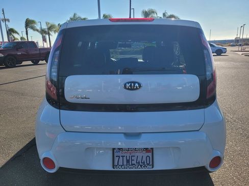 Used 2016 Kia Soul ! FWD image 5