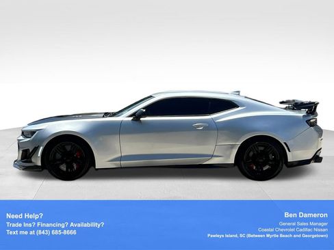 Used 2018 Chevrolet Camaro ZL1 RWD image 16