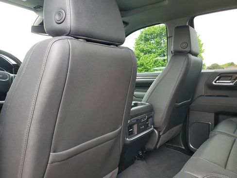 Used 2024 GMC Sierra 1500 SLT w/ SLT Premium Package AWD/4WD image 29