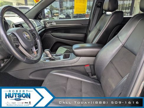 Used 2021 Jeep Grand Cherokee Laredo X image 17