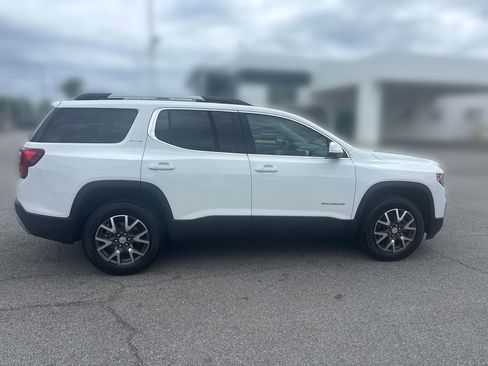 Used 2023 GMC Acadia SLE w/ Driver Convenience Package FWD image 9