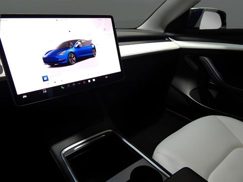 Used 2022 Tesla Model 3 Long Range image 19