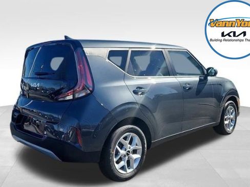 New 2025 Kia Soul LX w/ LX Technology Package image 4