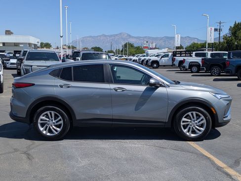 New 2025 Buick Envista Preferred w/ Convenience I Package image 2