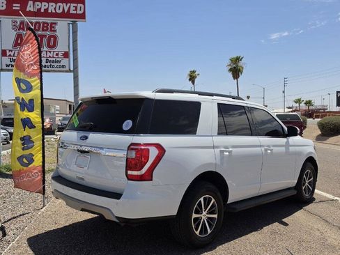 Used 2018 Ford Expedition XLT RWD image 6