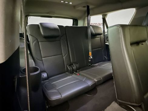 Used 2019 Chevrolet Suburban LT AWD/4WD image 30
