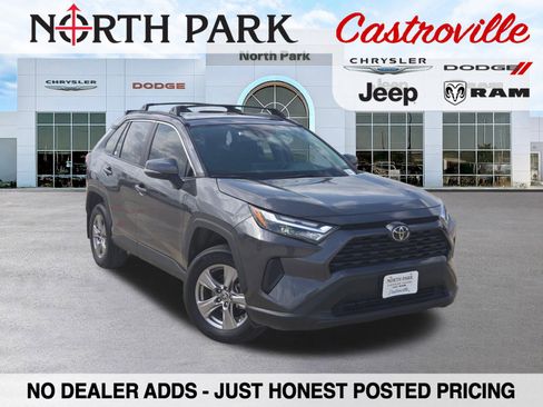 Used 2023 Toyota RAV4 XLE w/ Convenience Package FWD image 1