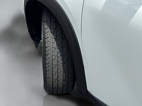 Certified 2024 Nissan Pathfinder SV FWD image 48