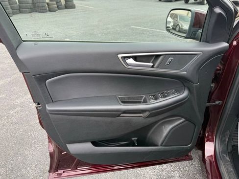 Certified 2022 Ford Edge SEL w/ Convenience Package AWD/4WD image 13