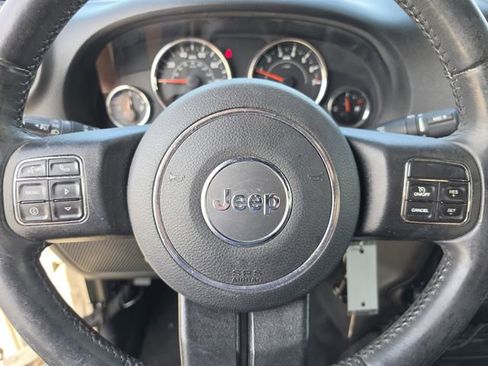 Used 2017 Jeep Wrangler Unlimited Sport w/ Quick Order Package 24S AWD/4WD image 30