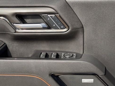 Used 2025 GMC Sierra 2500 AT4 w/ AT4 Premium Plus Package image 24