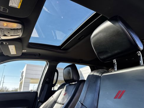 Used 2025 Dodge Durango GT image 29