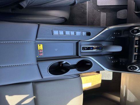 New 2025 Lexus LX 700h Overtrail image 27