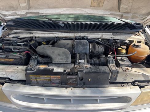Used 1999 Ford E-250 and Econoline 250 image 17