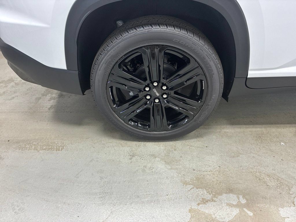 New 2027 GMC Acadia Elevation w/ Black Edition AWD/4WD image 3