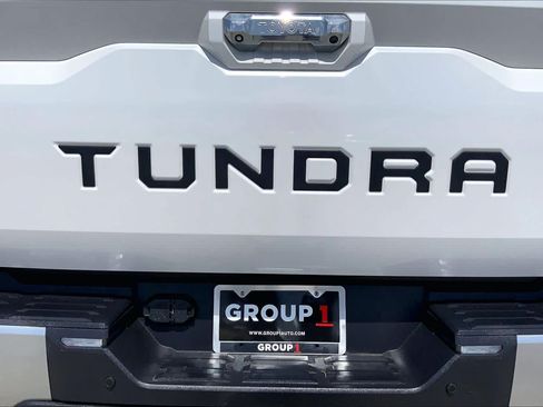 Used 2023 Toyota Tundra Limited w/ Power Package AWD/4WD image 10