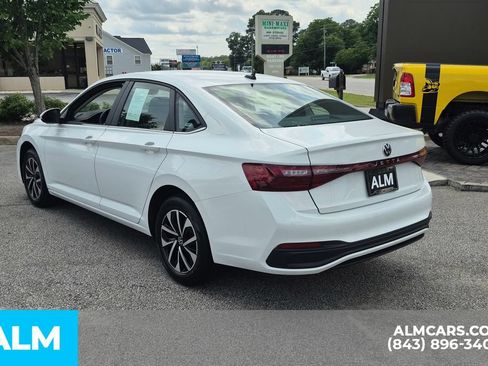 Used 2025 Volkswagen Jetta S FWD image 9