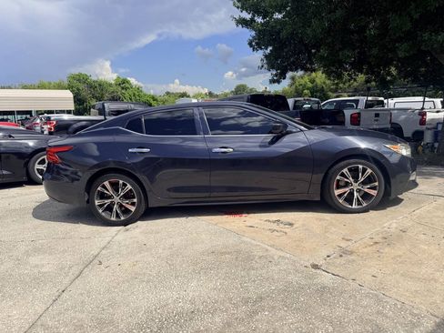 Used 2017 Nissan Maxima 3.5 S FWD image 4
