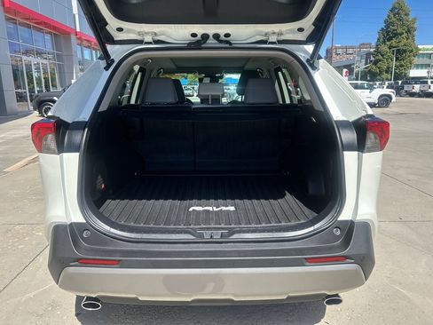 Certified 2022 Toyota RAV4 Limited AWD/4WD image 15