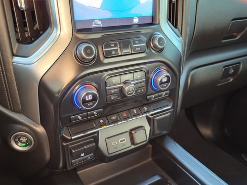 Used 2021 Chevrolet Silverado 1500 RST AWD/4WD image 27
