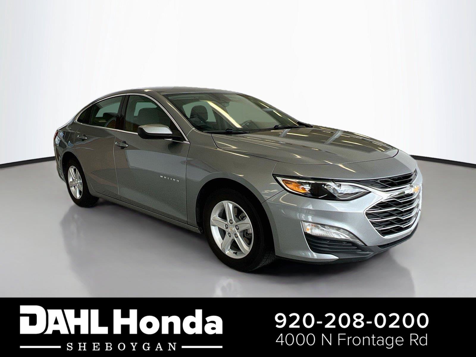 Used 2024 Chevrolet Malibu LT FWD image 1
