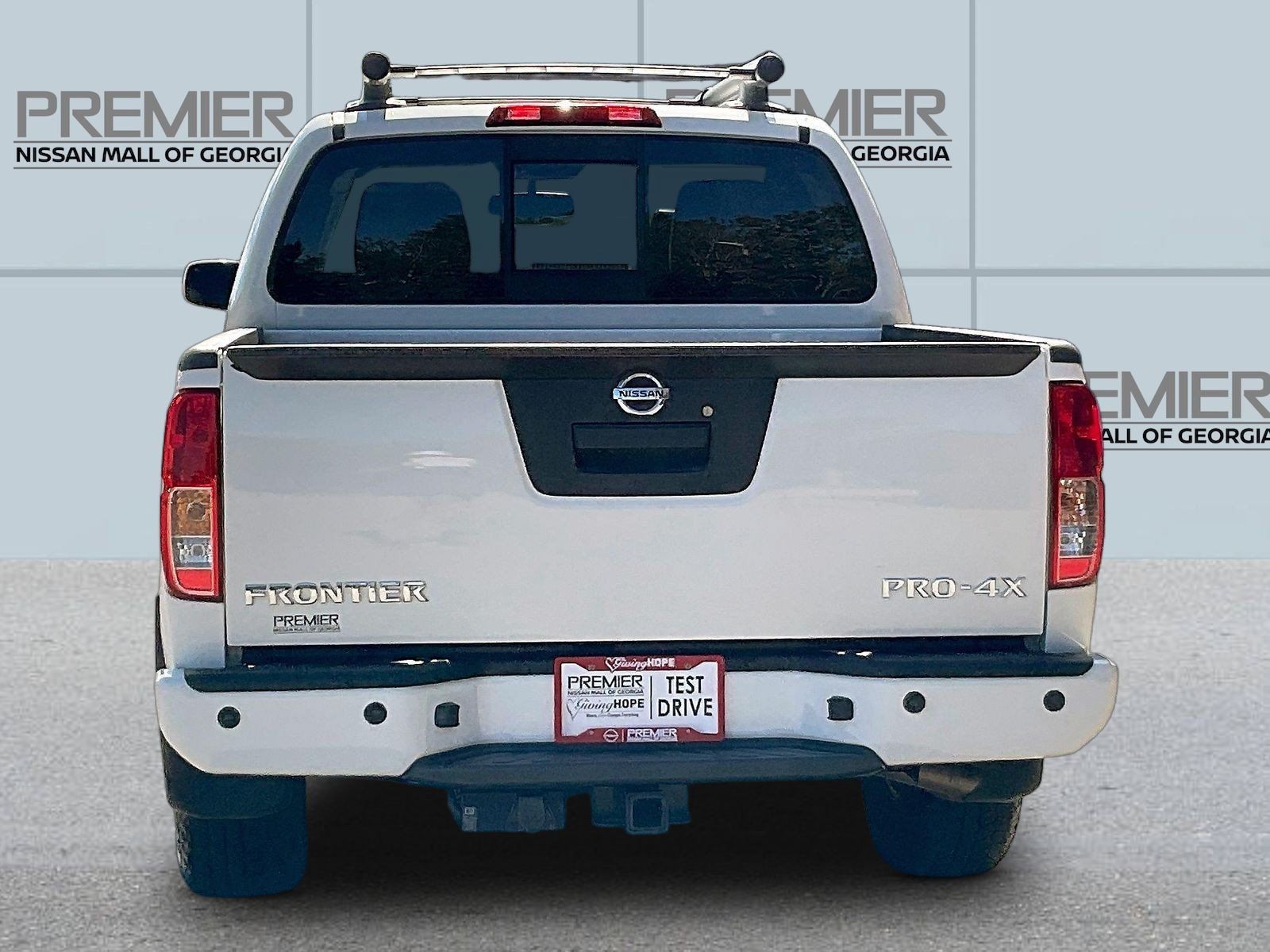 Certified 2020 Nissan Frontier PRO-4X w/ Pro-4x Utility Package AWD/4WD image 6