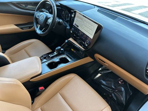 Used 2024 Lexus NX 350 350 Premium image 17