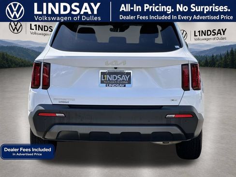 Used 2023 Kia Sorento S w/ Panoramic Sunroof Package AWD/4WD image 6
