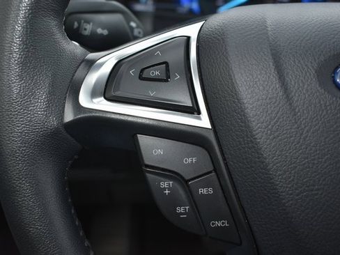 Used 2024 Ford Edge Titanium image 20