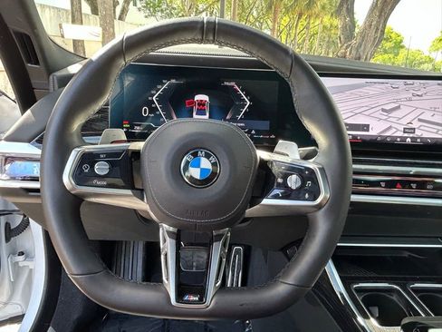 Used 2025 BMW 740i xDrive AWD/4WD image 21