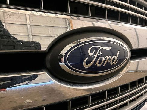 Used 2019 Ford F150 Lariat image 30