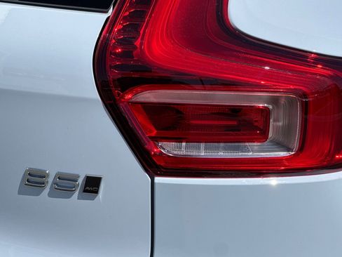New 2026 Volvo XC40 B5 Plus w/ Protection Package Premier AWD/4WD image 33