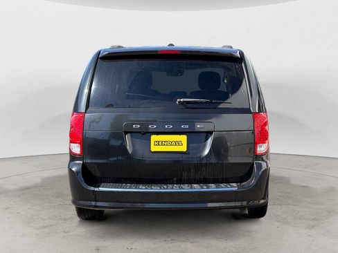 Used 2011 Dodge Grand Caravan Crew w/ Entertainment Group 1 FWD image 6
