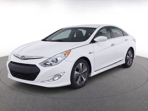Used 2013 Hyundai Sonata Limited FWD image 2