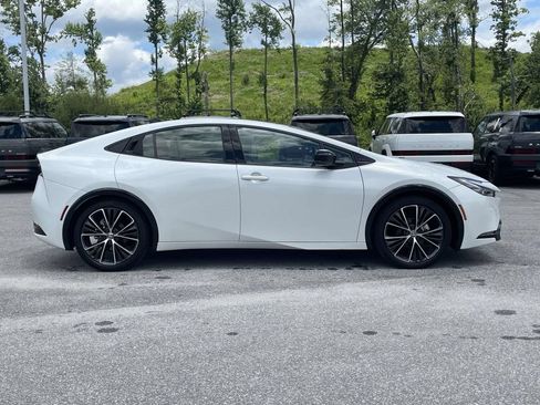 Used 2024 Toyota Prius Limited FWD image 32