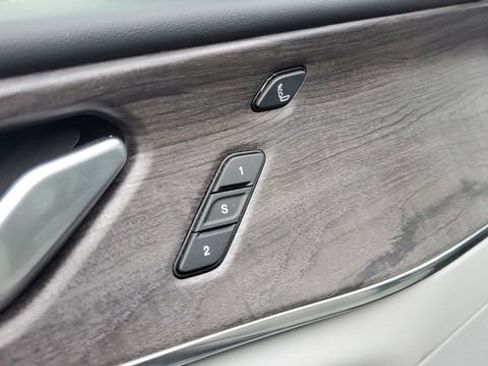 Certified 2022 Jeep Grand Cherokee Overland w/ Advanced Protech Group III image 5